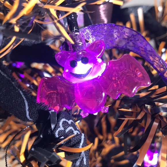 Halloween Lighted Bat Tree - Picture 4 of 6